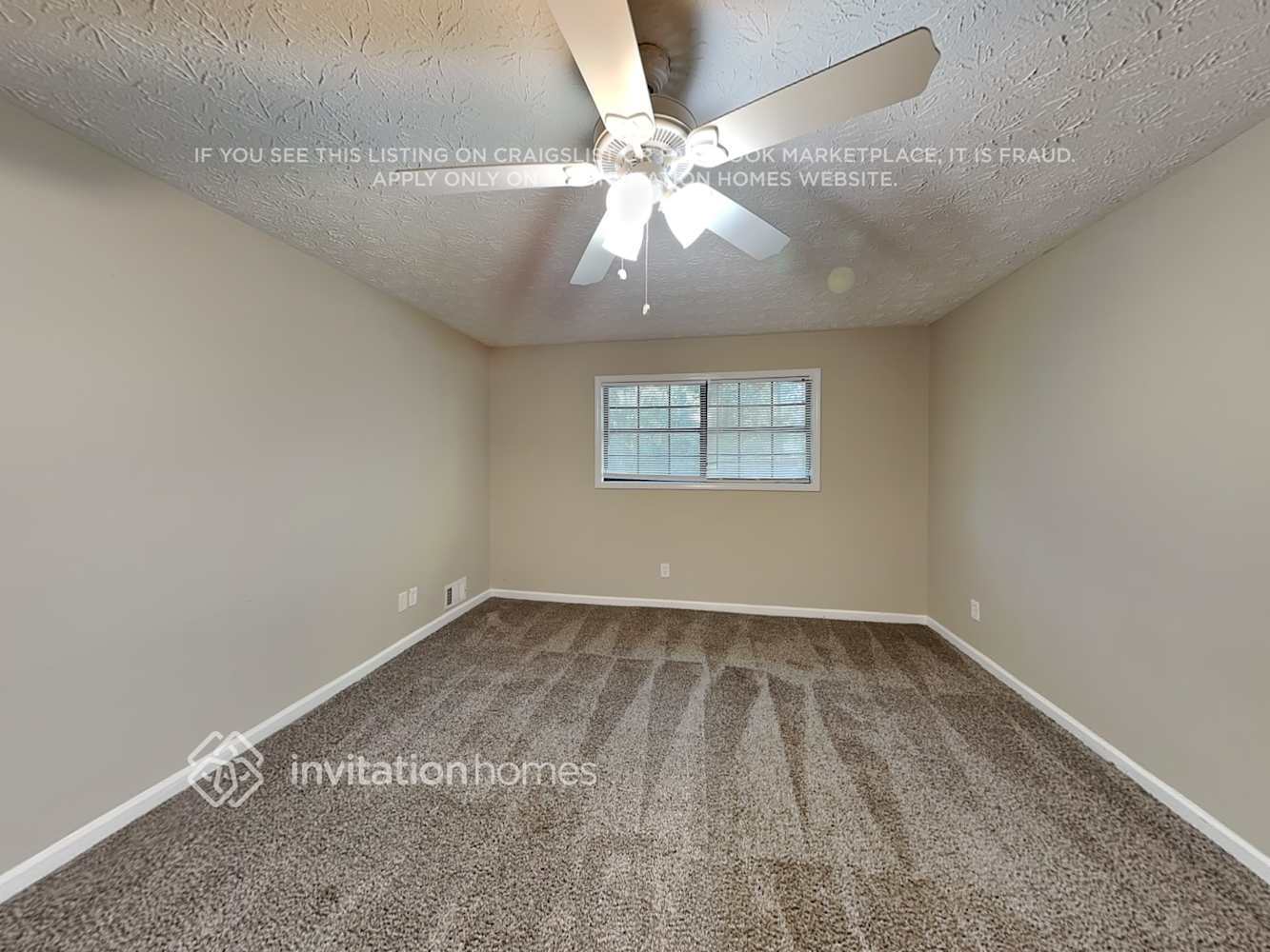 Building Photo - 820 Cedar Lake Dr SE