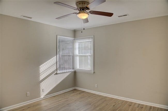 Building Photo - Beautiful Ranch-Style Rental in Marion Gardens!