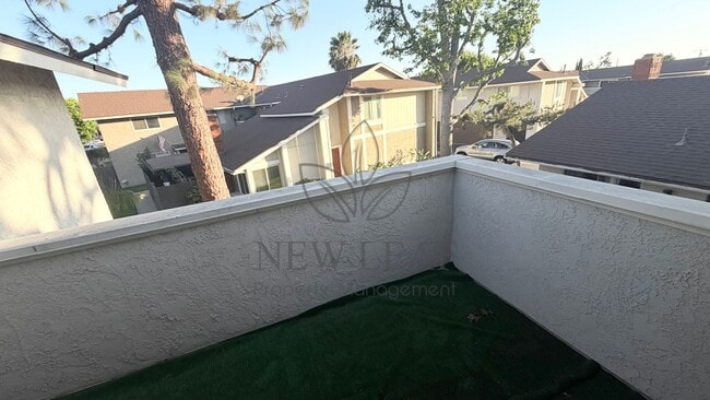 Building Photo - Charming 2-Bedroom Condo in North Pomona – Prime Location!