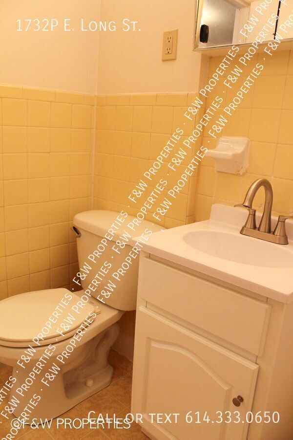 Building Photo - 1732P E. Long St.-