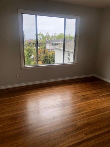 Building Photo - 130 El Bonito Way