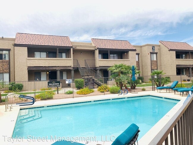 Building Photo - 5995 N 78th St