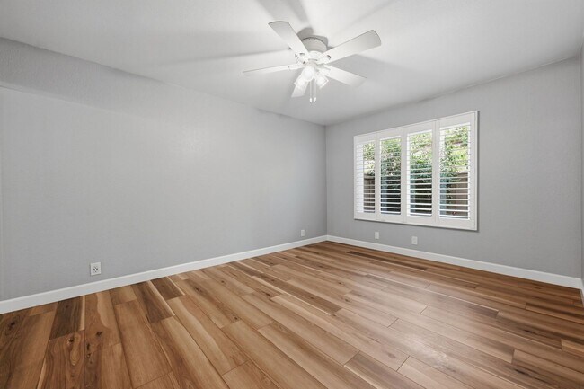 Building Photo - 4060 Rosenda Ct