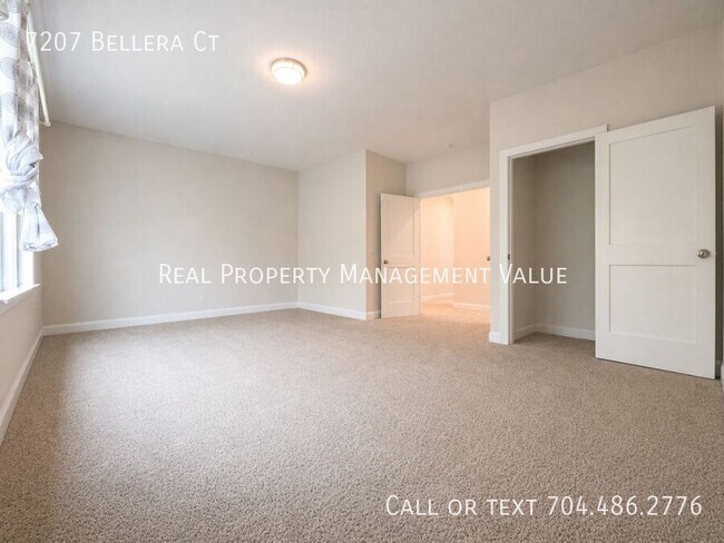 Building Photo - 7207 Bellera Ct