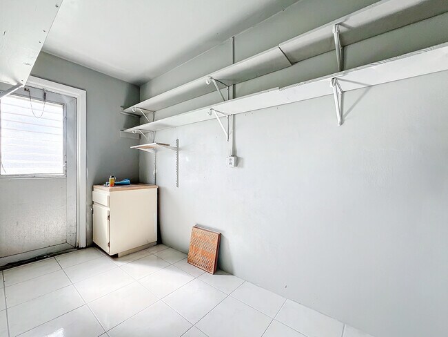Building Photo - 5775 Fernley Dr W