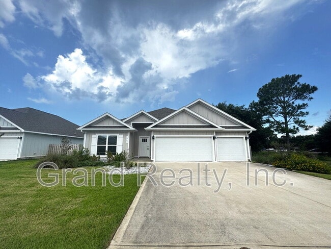 Building Photo - 1367 Sea Grv Ct