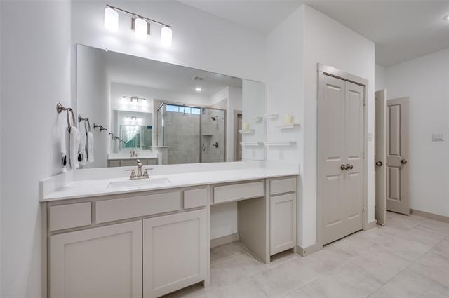 Building Photo - 550 Cobblestone Ln