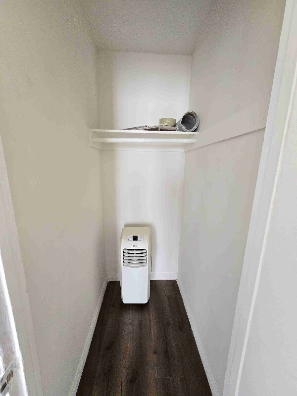 Building Photo - 851 Sanborn Ave