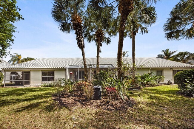 Building Photo - 8962 SE Riverfront Terrace