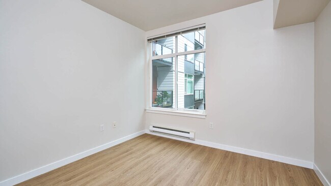 Bedroom with Hard Surface Flooring - Veloce