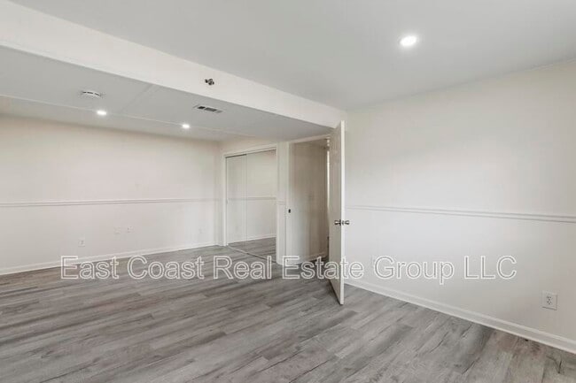 Building Photo - 1337 Cedarwood Dr