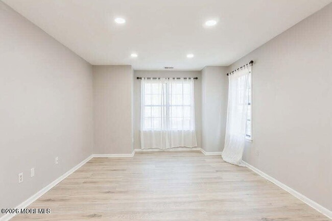 Building Photo - 1101 Stoneridge Cir
