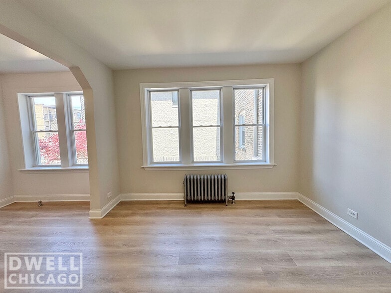 Building Photo - 2606 N Kimball Ave