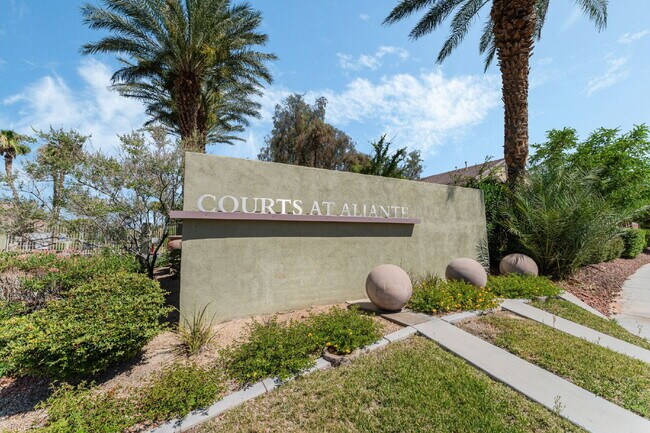 Building Photo - Gated Community Townhome 2 bedroom, 2 bathroom, 1 car garage