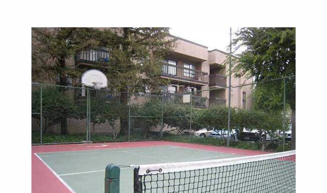 Building Photo - 22100 Burbank Blvd