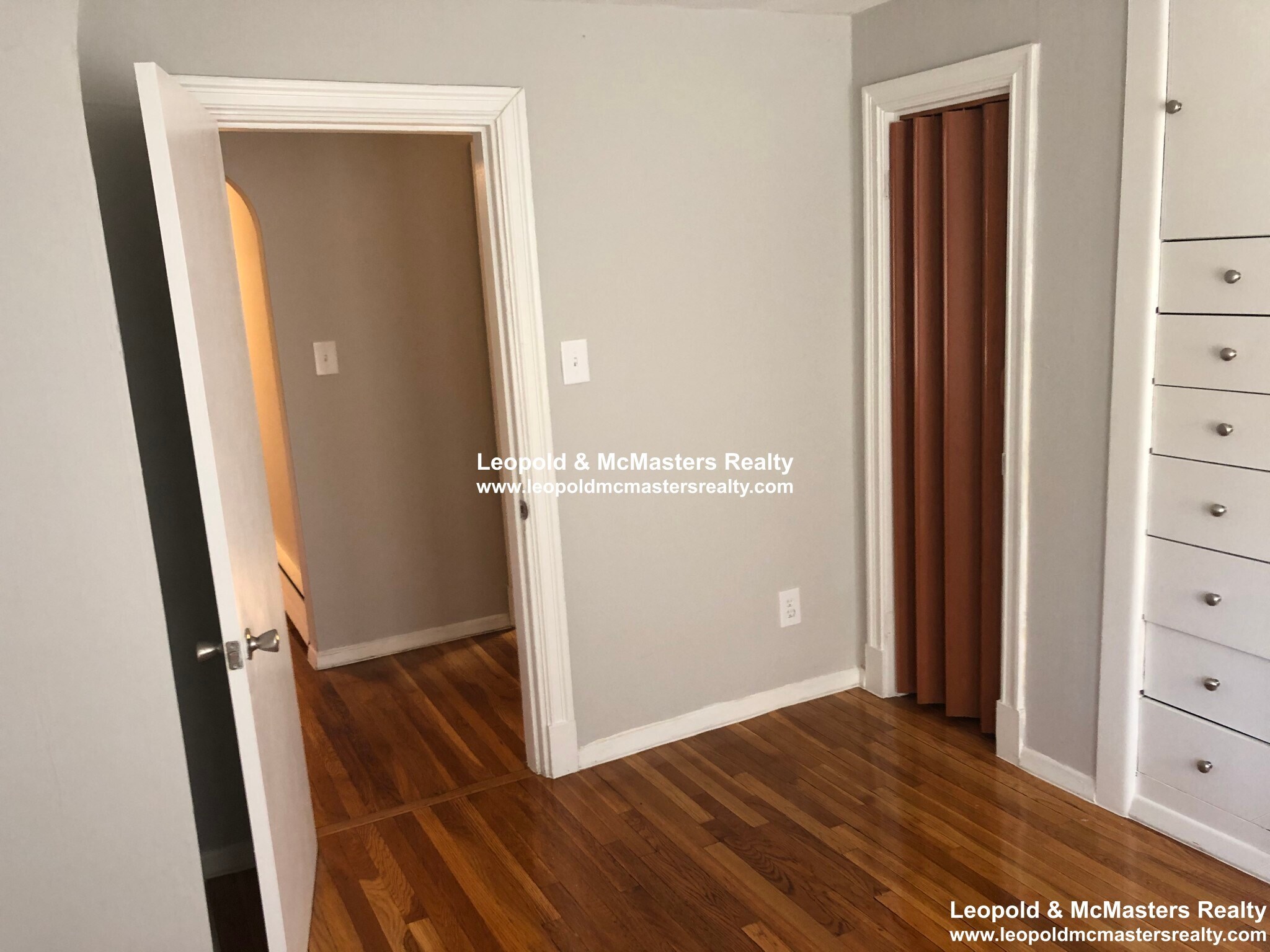 Building Photo - 127 Lanark Rd