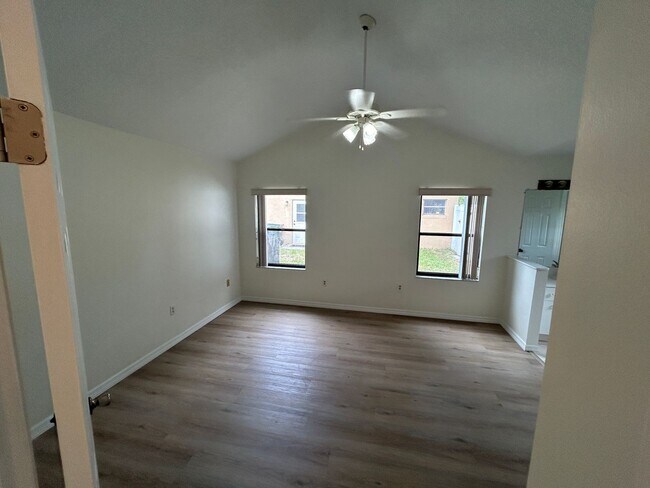 Building Photo - 895 Wandering Pine Trail