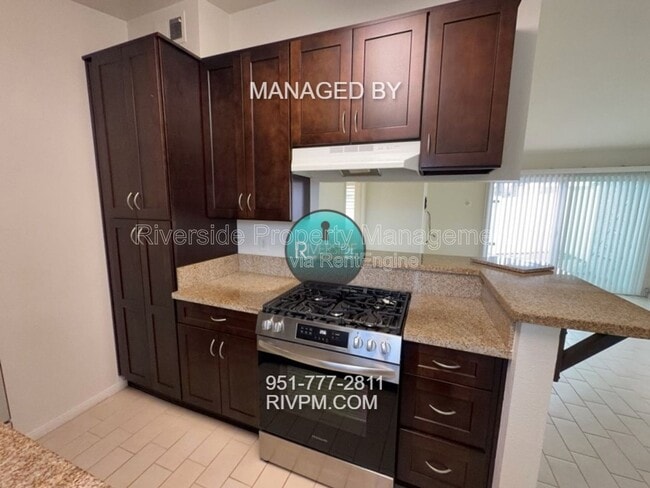 Building Photo - 9505 Arlington Ave