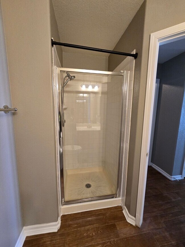 Building Photo - Don’t wait for summer, your pool home is ready now!!! 4 Bedroom, NW Las Vegas