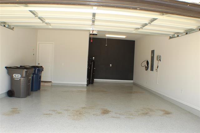 Building Photo - 5212 Shadetree St