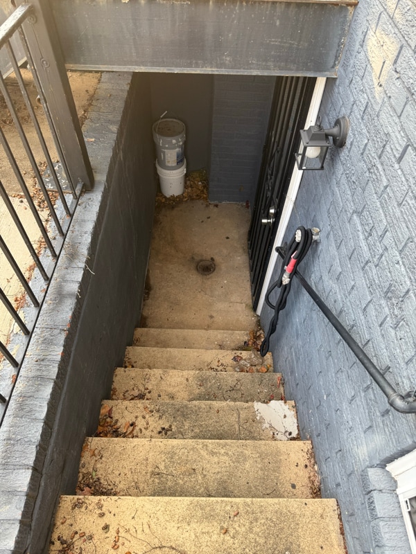 Building Photo - 1215 Savannah St SE