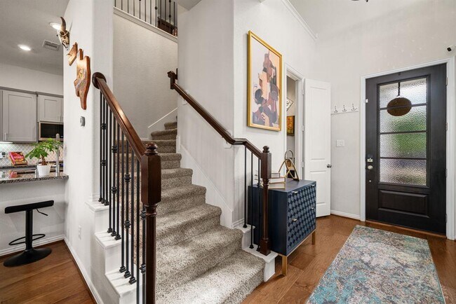 Building Photo - 5003 Lehman Oaks Dr