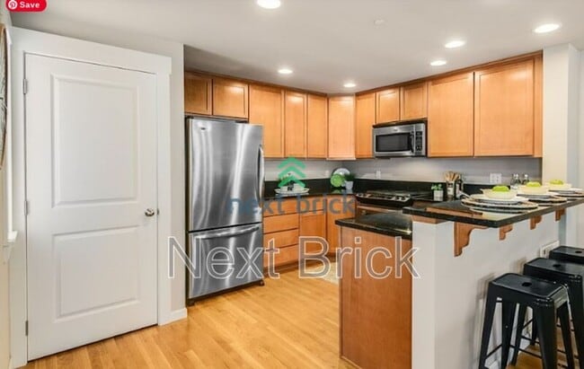 Building Photo - 2125 N 113th St