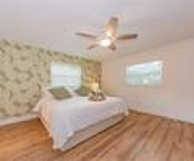 Building Photo - 326 Date Palm Rd