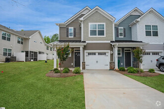 Building Photo - 305 Rodessa Ln