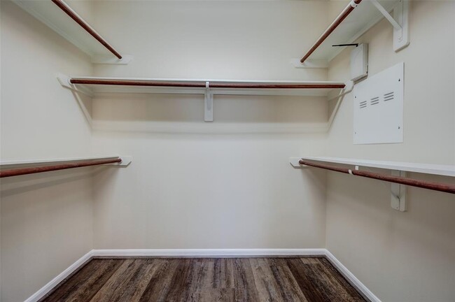 Building Photo - 7414 Compass Rose Dr