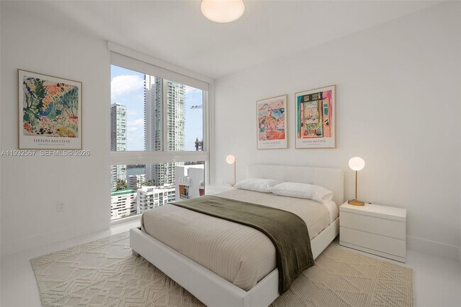 Building Photo - 600 NE 27th St