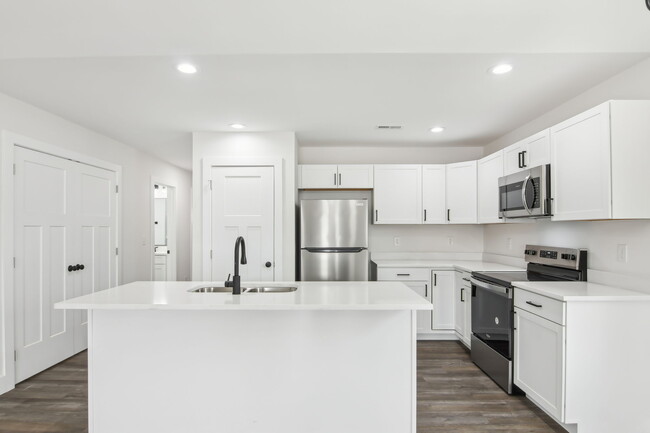 Building Photo - 4029 Cedar Fls Ln