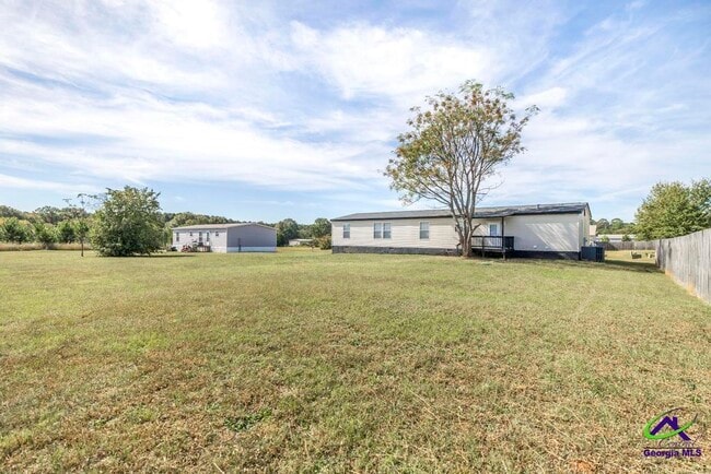 Building Photo - 158 Emerald Blvd