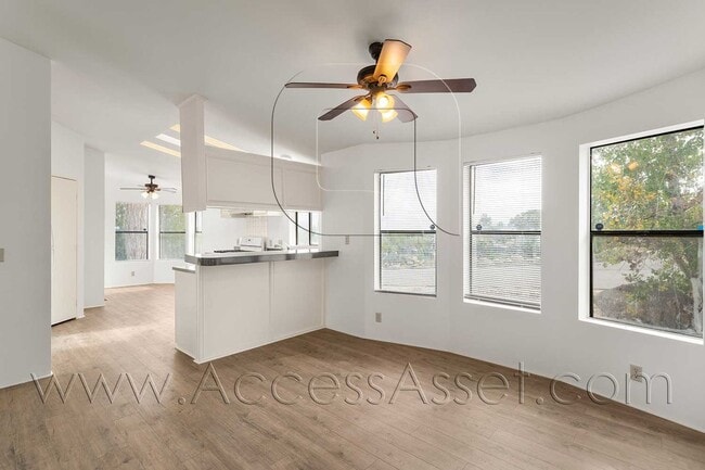 Building Photo - Private 3 Bed /2 Bath Home With Scenic Views In Lake Elsinore!