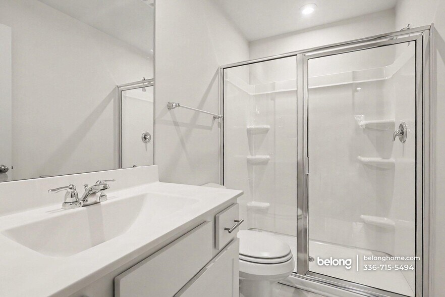 Building Photo - 385 Dasu Dr