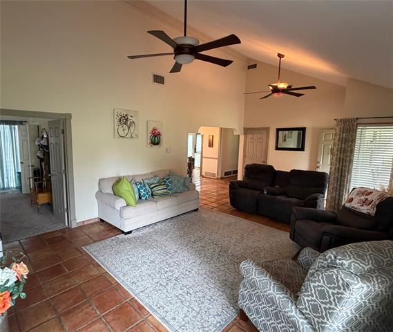 Building Photo - 9340 Mountain Lake Cir