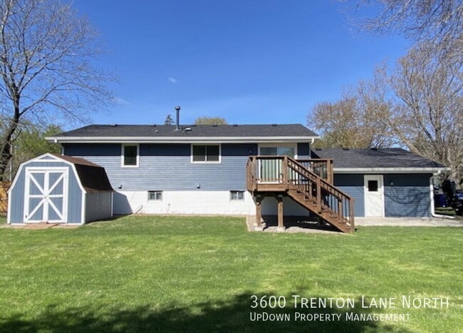 Building Photo - 3600 Trenton Ln N