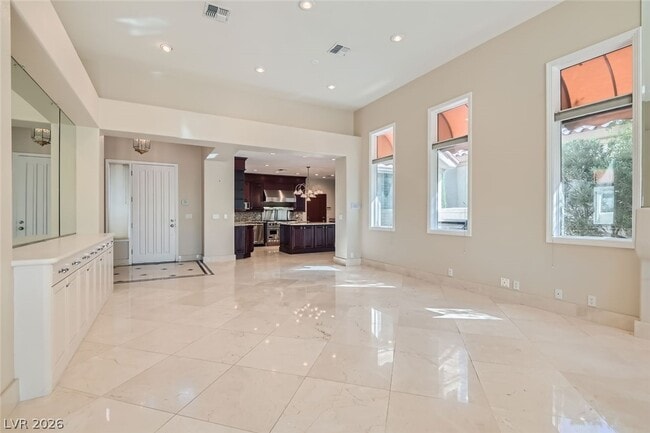 Building Photo - 8349 Turtle Creek Cir