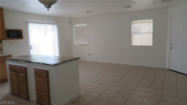 Building Photo - 3014 Sunrise Bay Ave