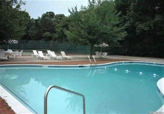 Building Photo - 26 Bailey Ct