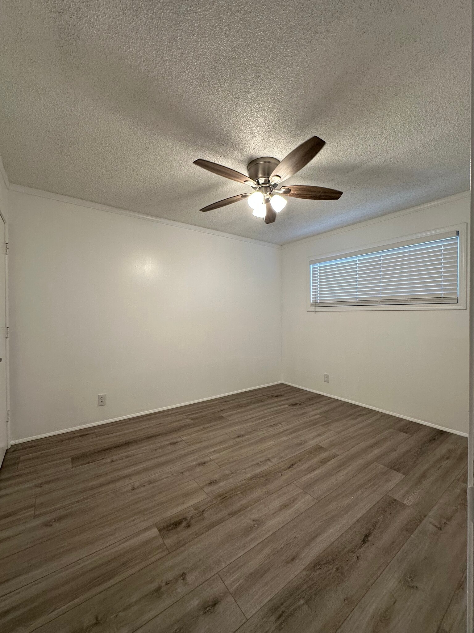 Building Photo - 9548 Cortada St