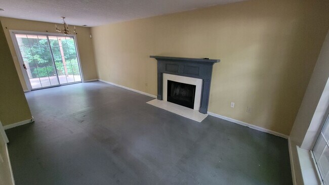 Building Photo - 3 Bed, 2.5 Bath Home in Simpsonville is Av...