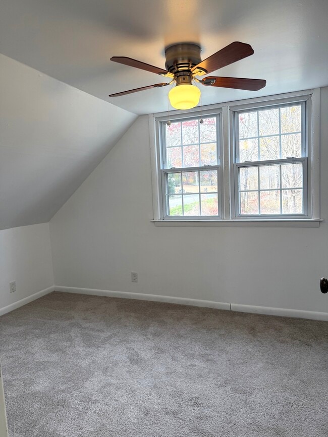 Building Photo - 432 Pepper St