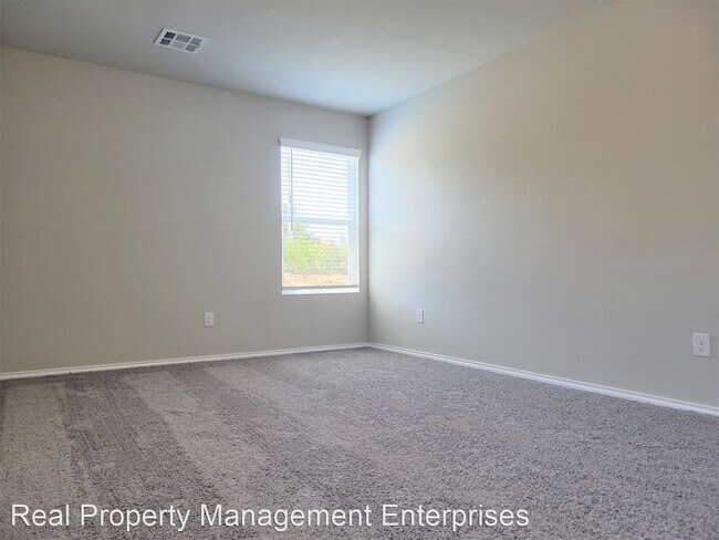 Building Photo - 3 br, 2 bath House - 21242 Winding Brook