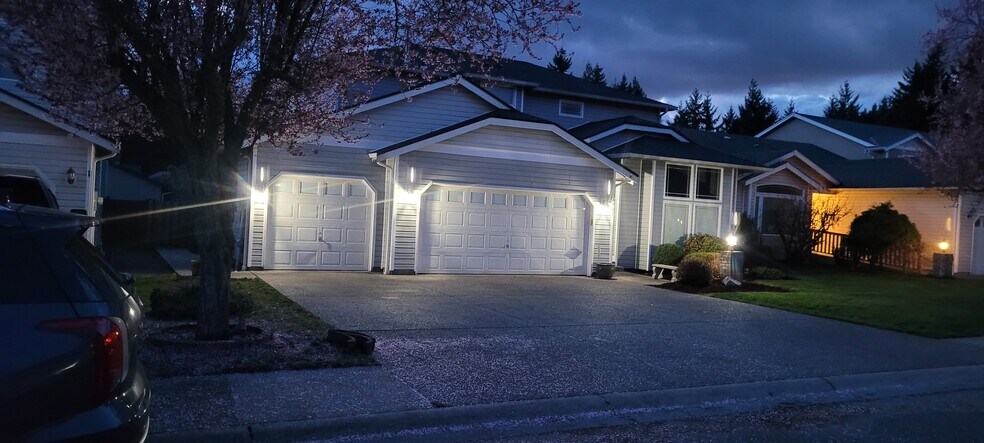 Building Photo - 16902 118th Avenue Ct E