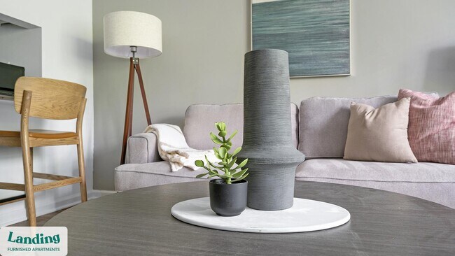 Building Photo - 2030 Northcliffe Dr