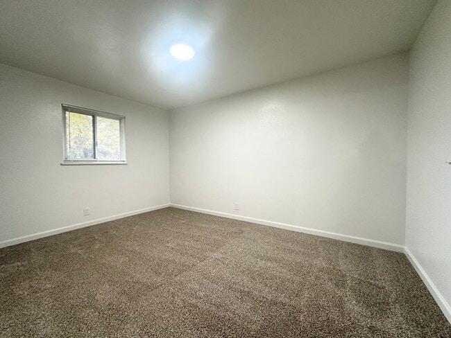 Building Photo - Updated 3 Bedroom 1.5 Bathroom Home in Desirable Arden Park!