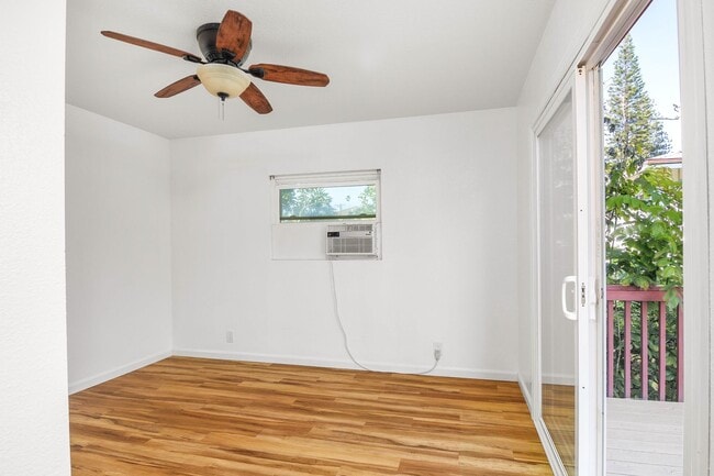 Building Photo - 68-046 Laau Paina Pl