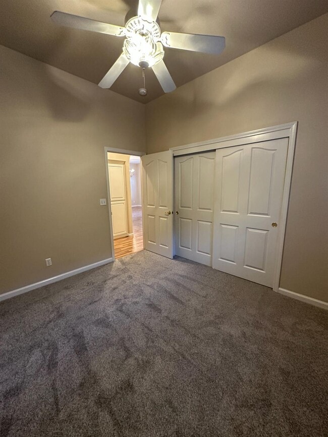 Building Photo - 535 W Decatur Ave