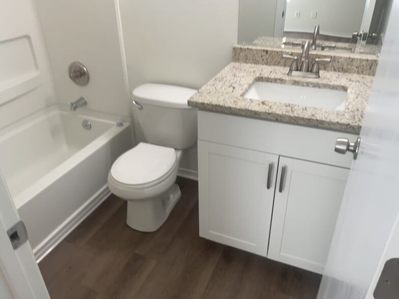 Building Photo - 1008 Desert Paintbrush Loop